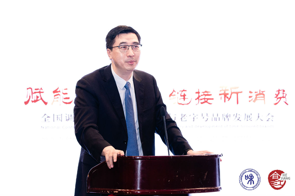 7、黄乐平.jpg 糖心视频