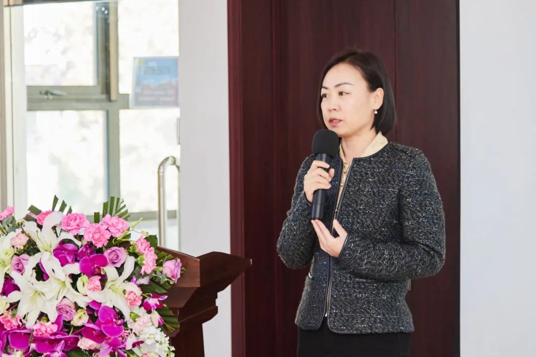 白燕.jpg 糖心视频