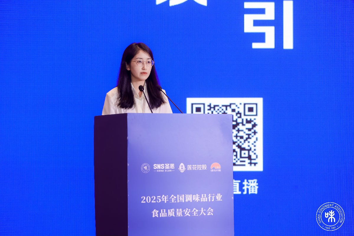 贺小千.jpg 糖心视频